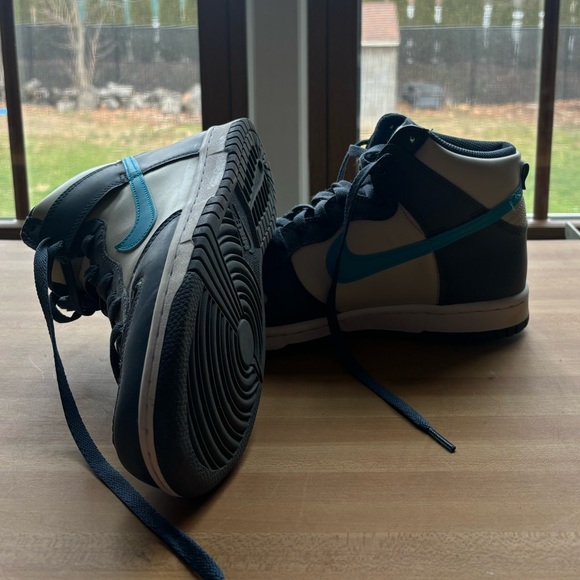 Brand new high top dunks - Picture 4 of 5